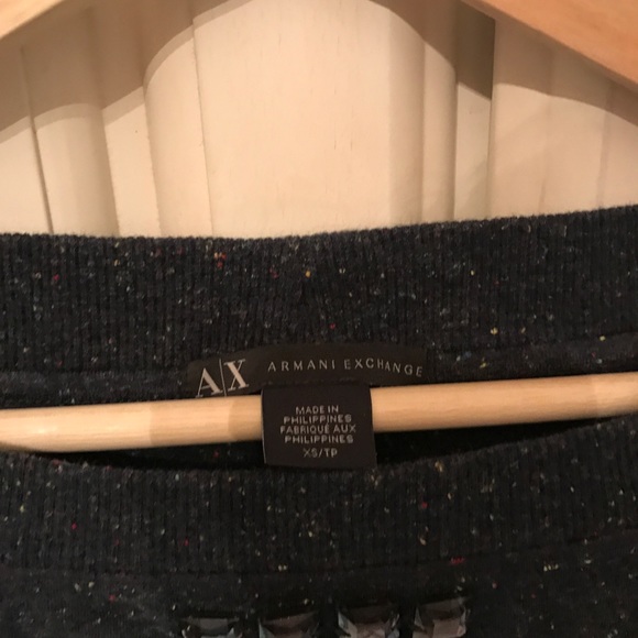 Top - Picture 2 of 2